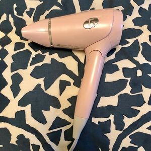 T3 Featherweight Compact (USED ONCE)